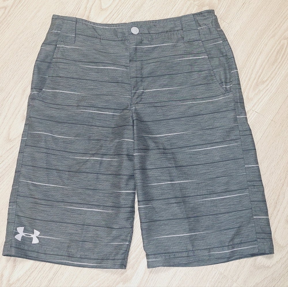 Under Armous Swim Shorts, Measurements in Phots, Grey